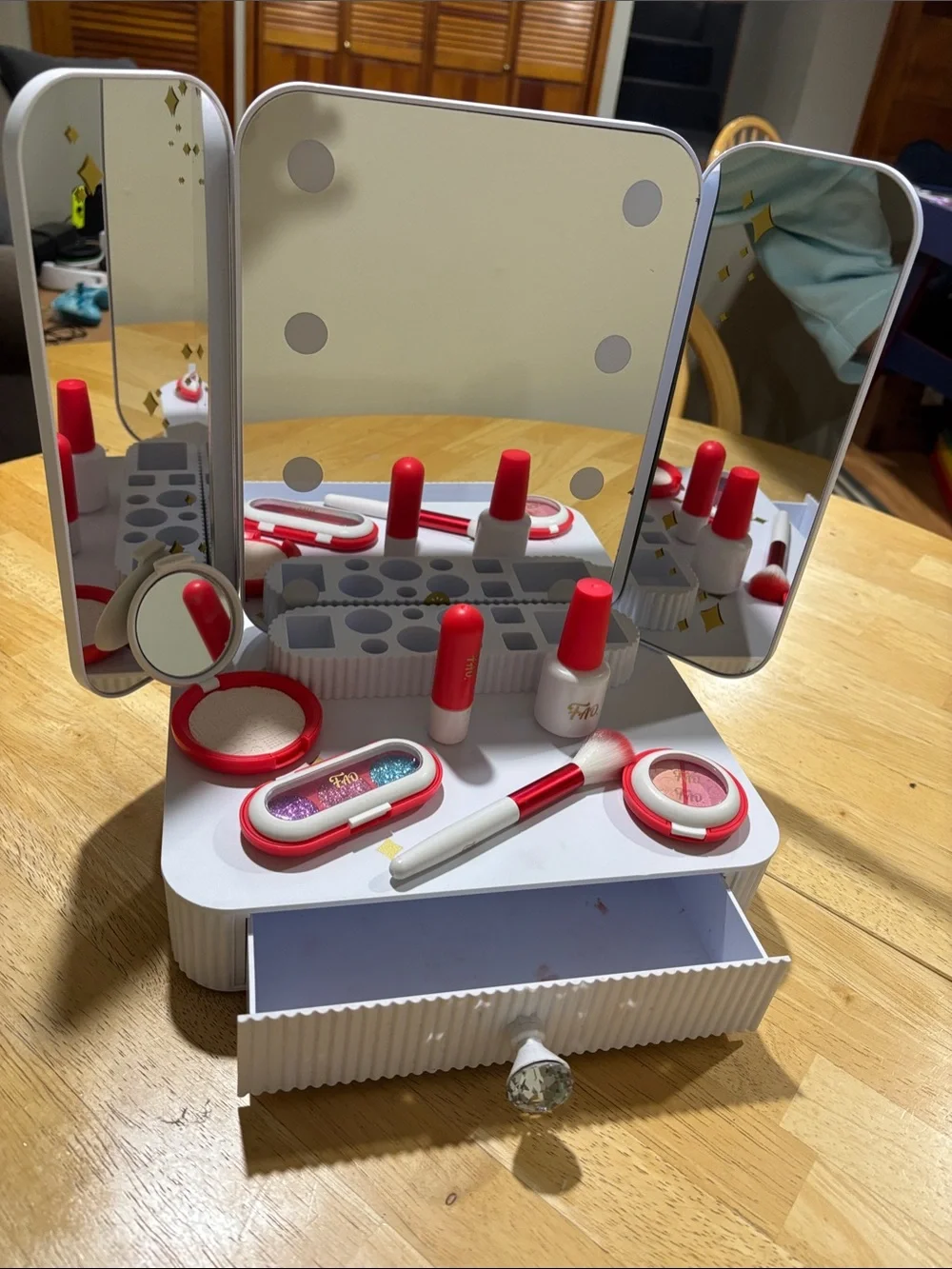 FAO Schwarz pretend play